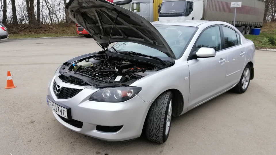 Mazda 3 2.0 USA 3