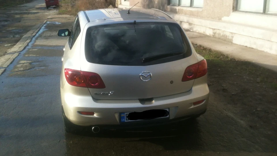 Mazda 3 2,0 3
