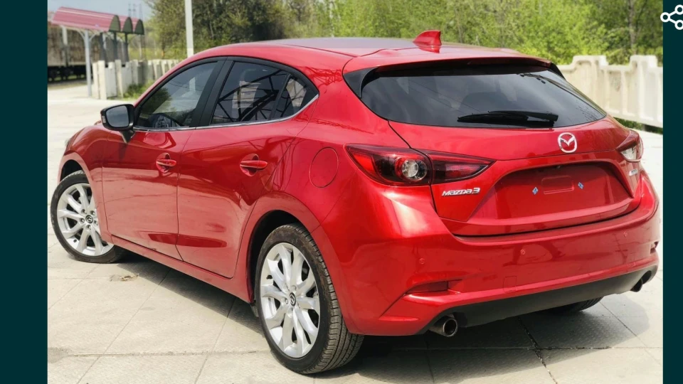 Mazda 3 2.5 Grand Touring+ 3