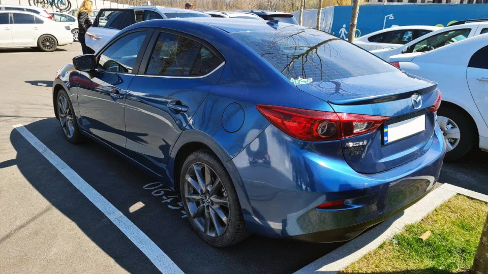 Mazda 3 2.5 Touring 2