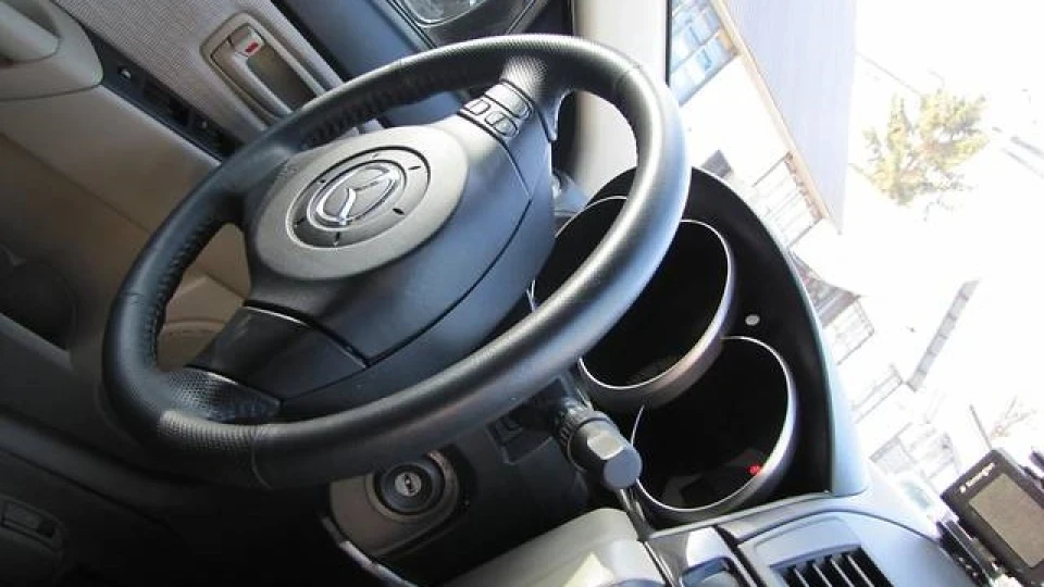 Mazda 3 ARAB 5