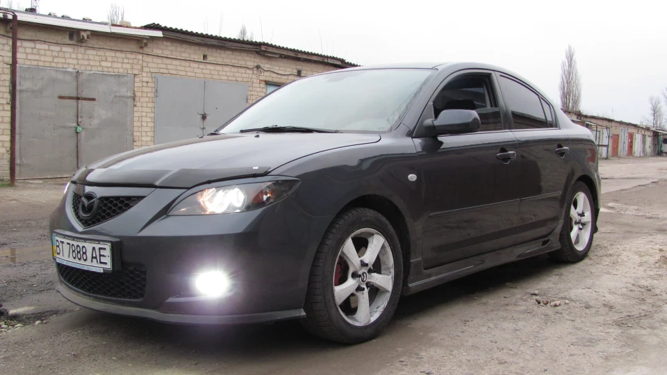Mazda 3 BassBoosted 4