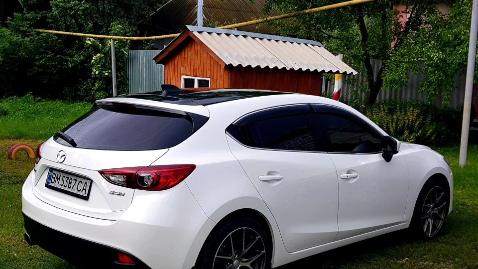 Mazda 3 Білий перламутр 3