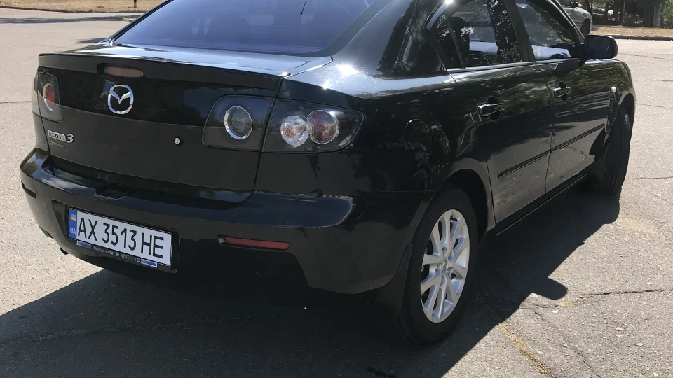 Mazda 3 Black Arrow 4