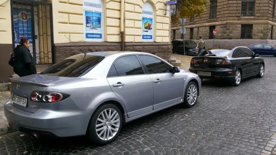 Mazda 3 black hawk 2