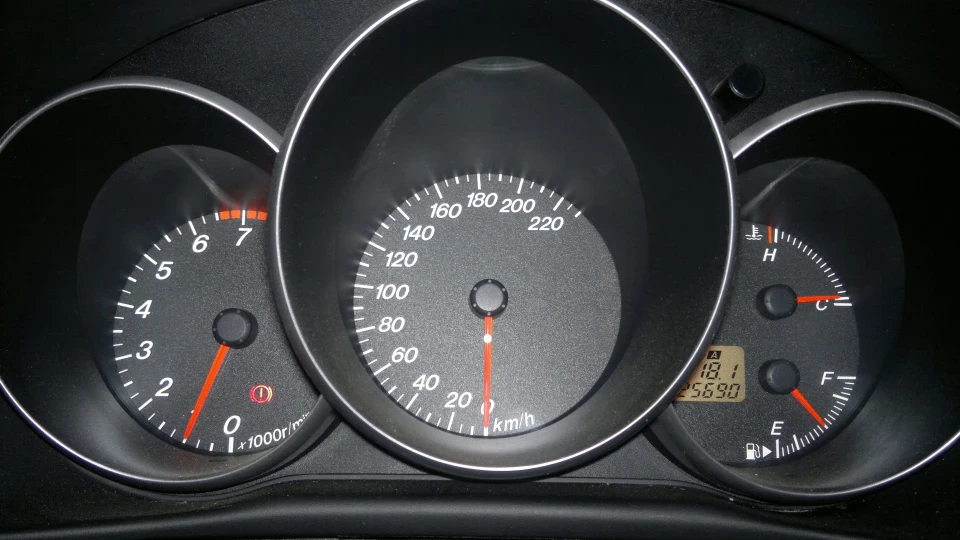 Mazda 3 Black Ice R18 3