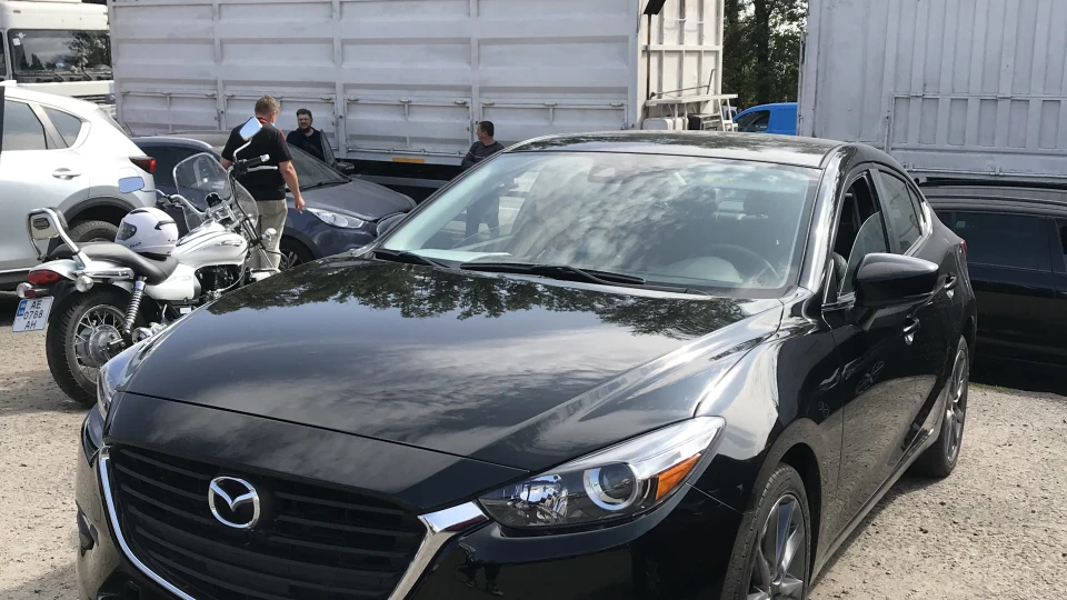 Mazda 3 Black Touring , 2.5L