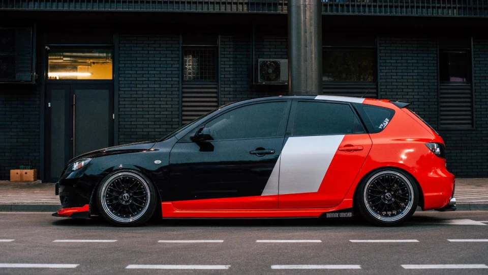 Mazda 3 Black Valentine