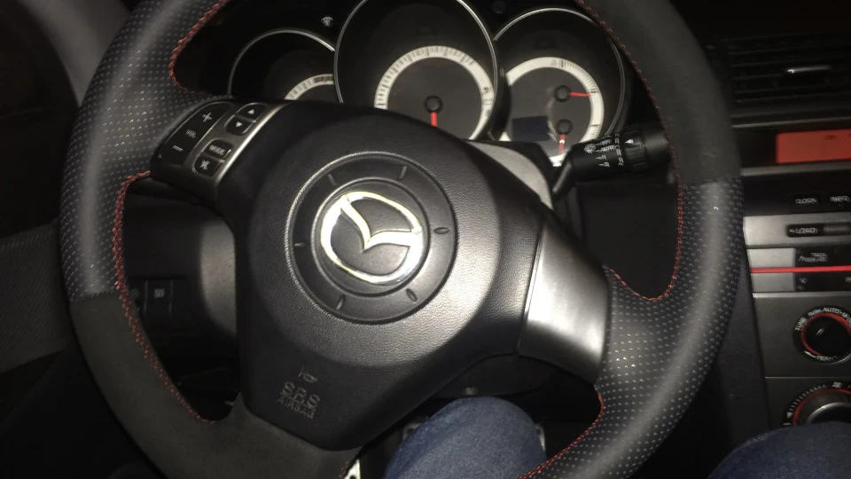 Mazda 3 Брюнеточка 3