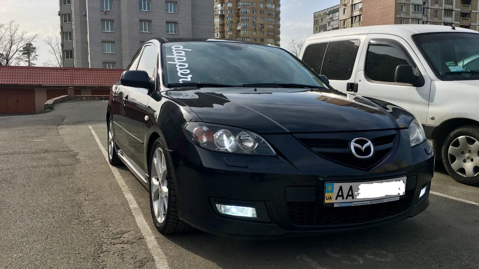Mazda 3 Брюнеточка 4