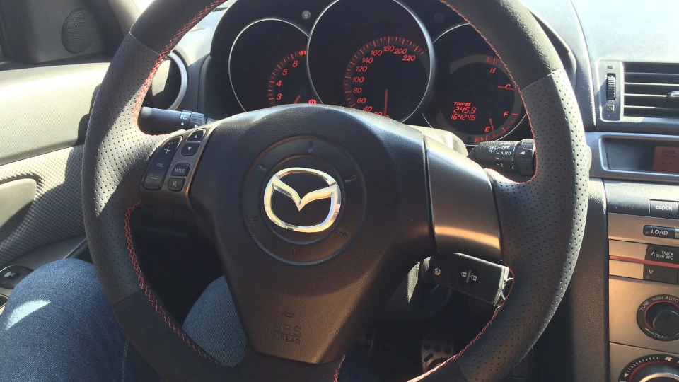 Mazda 3 Брюнеточка 5