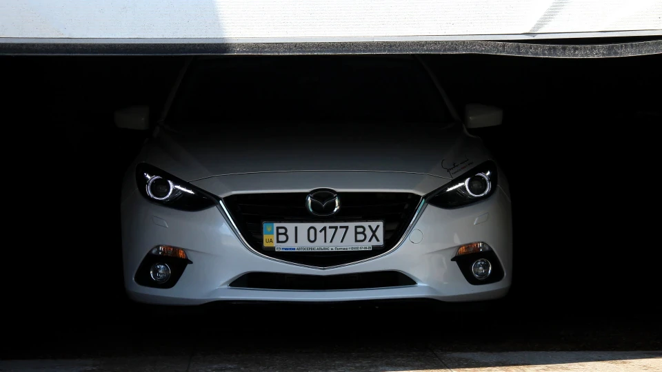 Mazda 3 Dropped 2