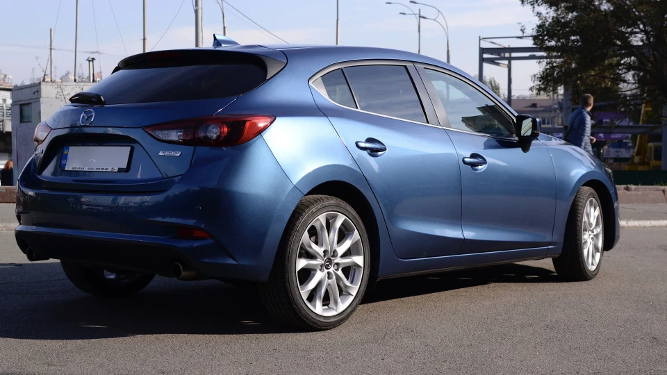 Mazda 3 Exclusive