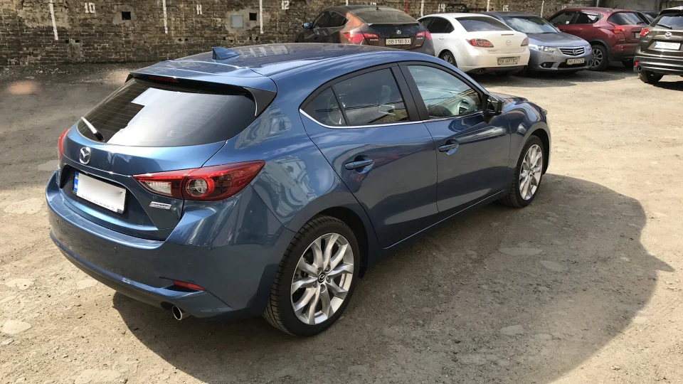 Mazda 3 Exclusive 5