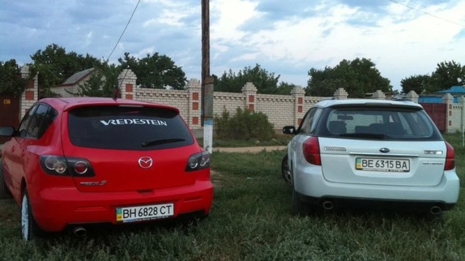 Mazda 3 Ferrari 5