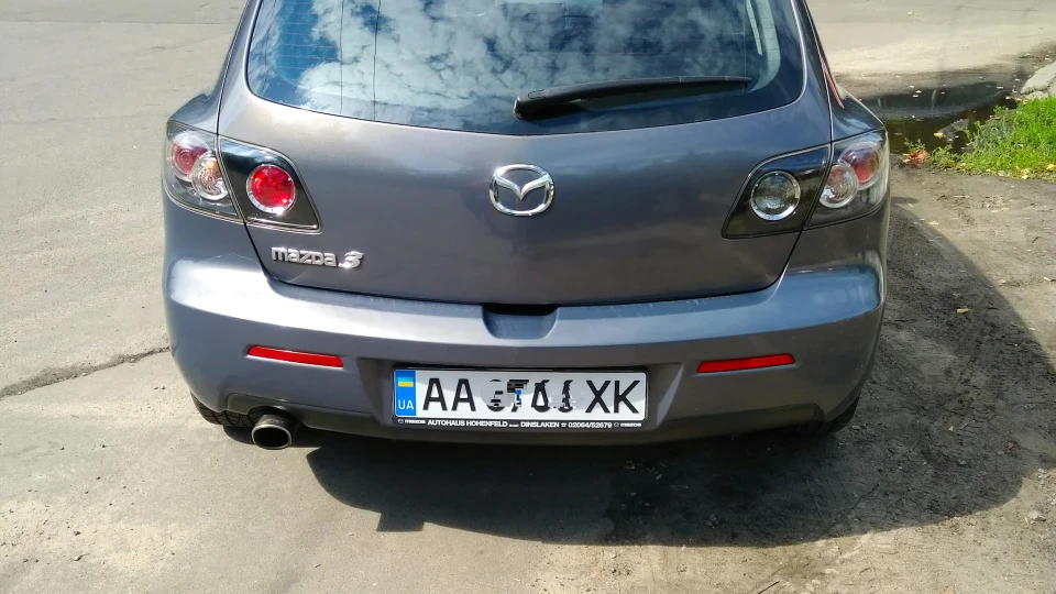 Mazda 3 Galaxy grey 2