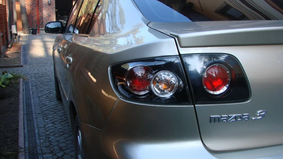 Mazda 3 "Golden Dream" 5