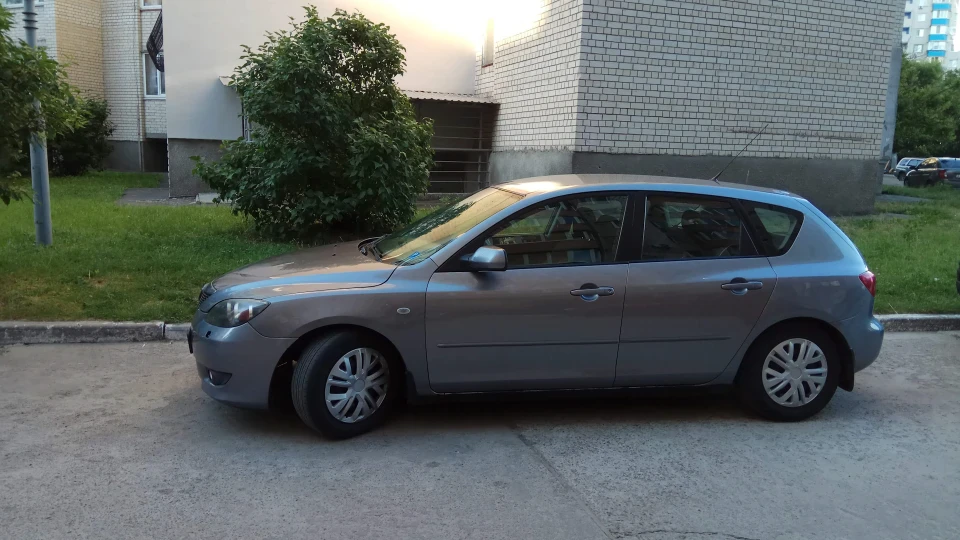 Mazda 3 Hatch bk 2