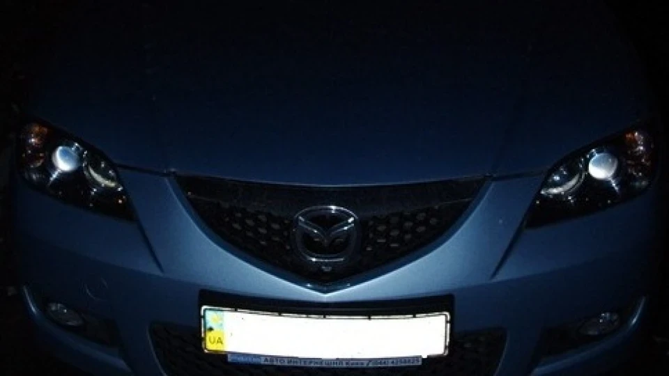 Mazda 3 Ice Blue Матрьошка 2