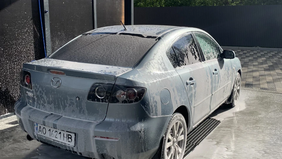 Mazda 3 Icy blue