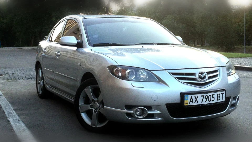 Mazda 3 комплектація Sport 2