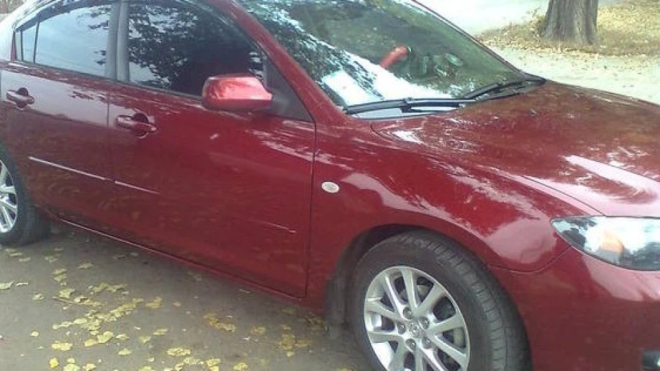 Mazda 3 червона стріла 2