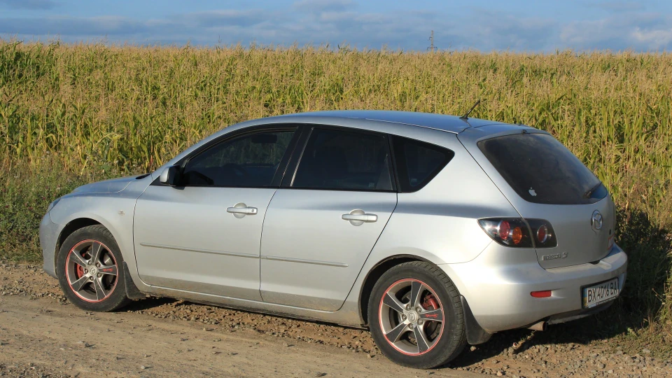 Mazda 3 Ластівка 2