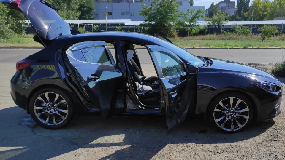 Mazda 3 Ластівка 2