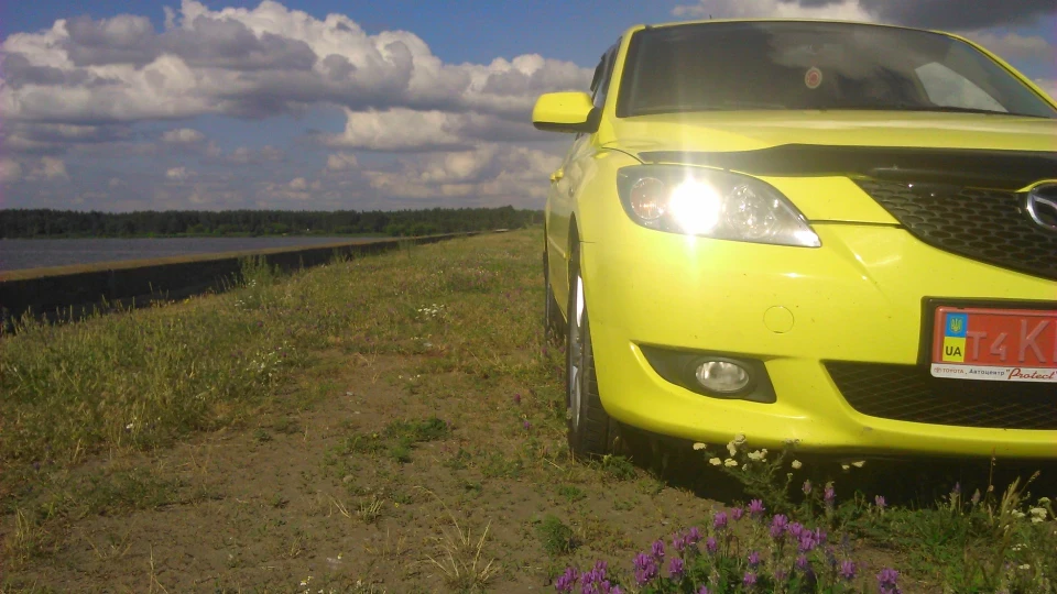 Mazda 3 Лимончик
