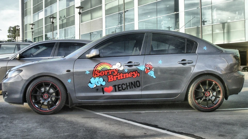 Mazda 3 LOVE TECHNO 4
