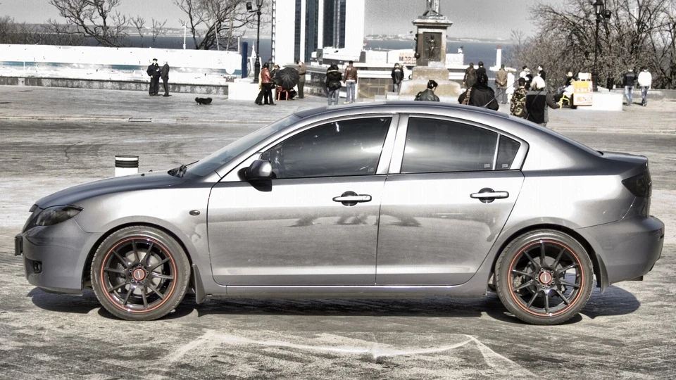 Mazda 3 LOVE TECHNO 5