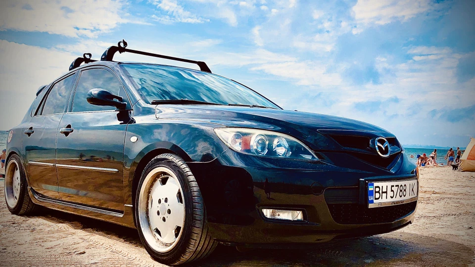 Mazda 3 Mangosteen