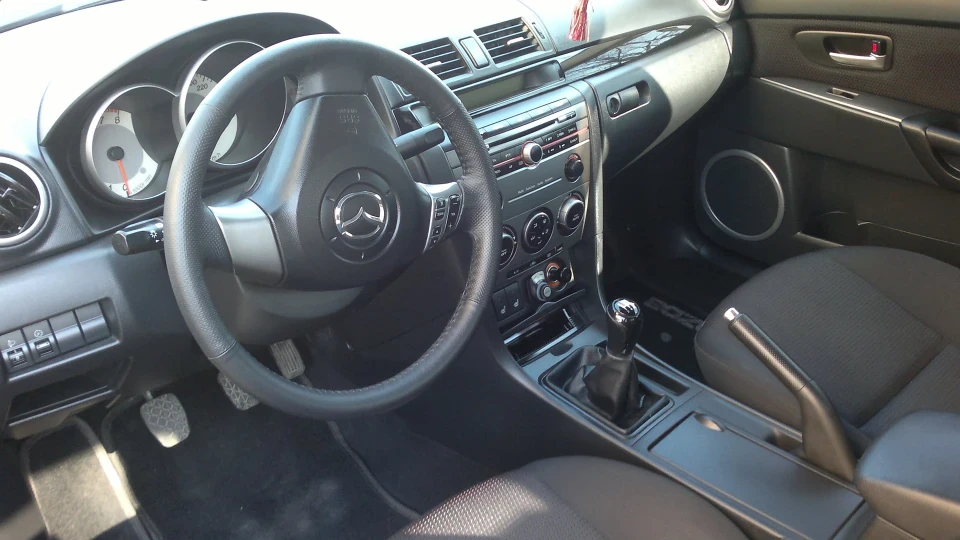 Mazda 3 Матрьошка