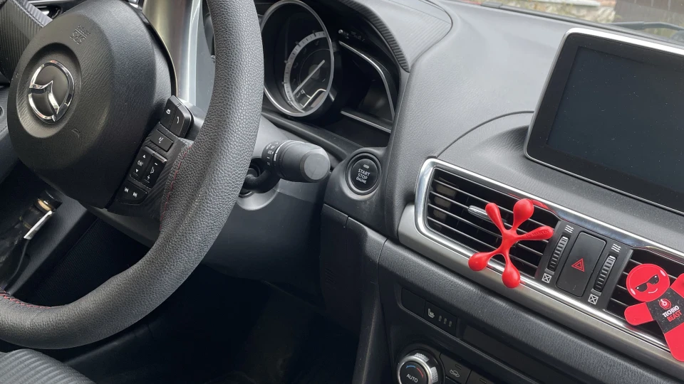 Mazda 3 Mazda 1.5 бензин