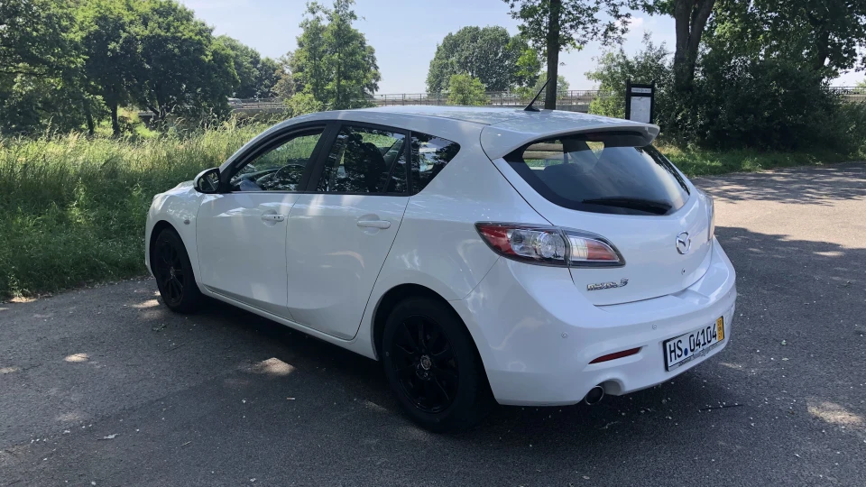 Mazda 3 Перлинка 2