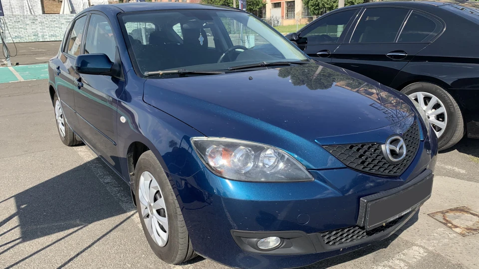 Mazda 3 Phantom Blue 2