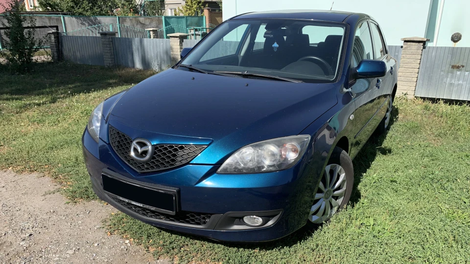 Mazda 3 Phantom Blue 3