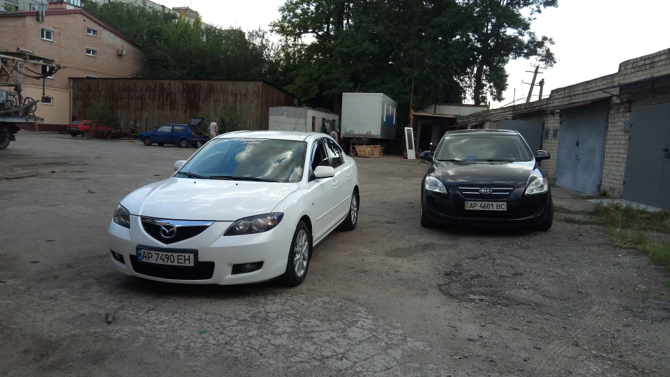 Mazda 3 Брязкальце) 3