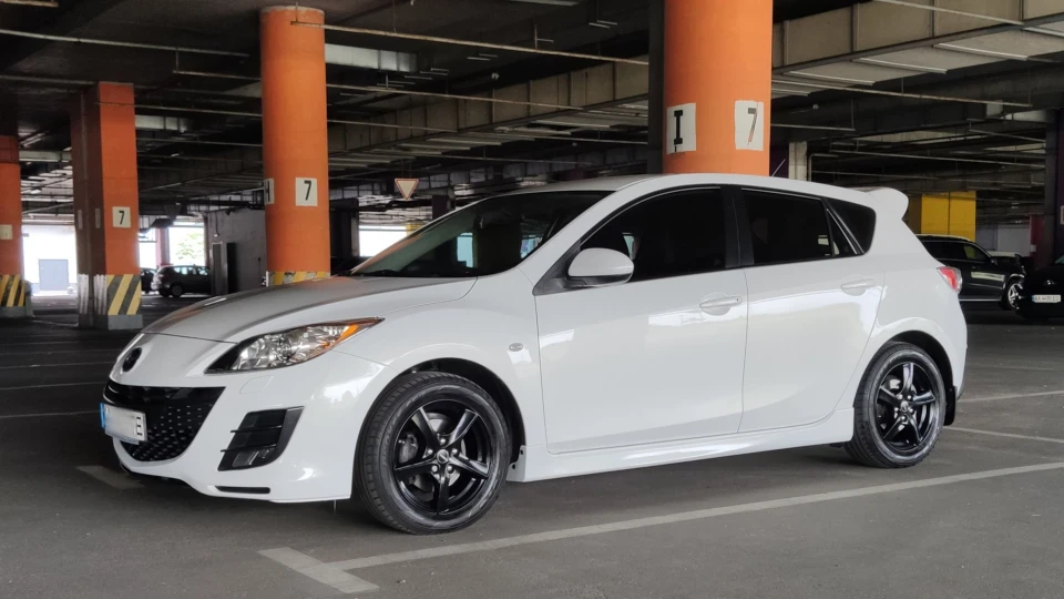 Mazda 3 Rare BL 2