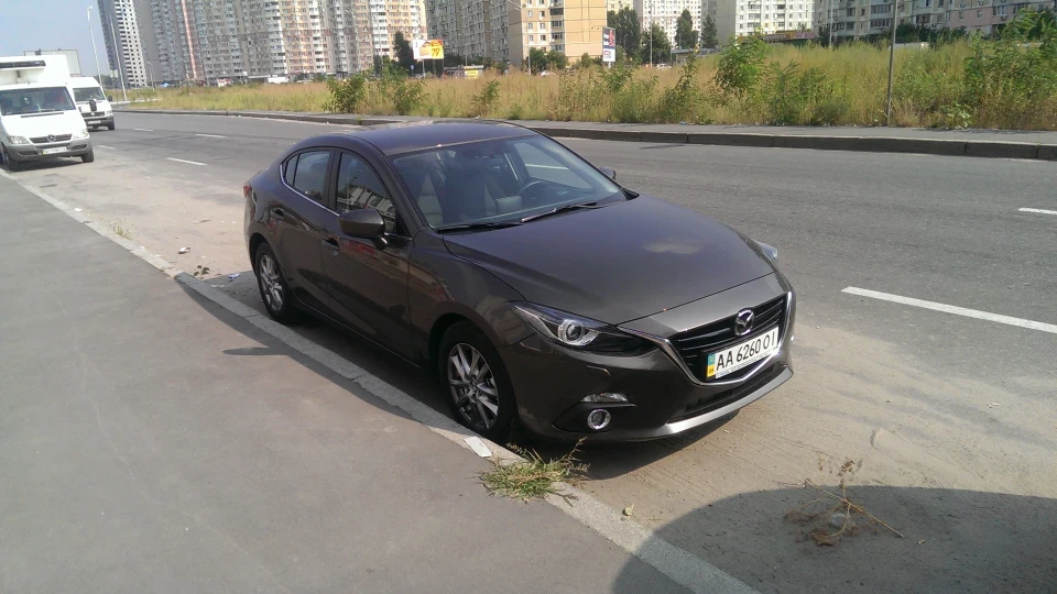 Mazda 3 skyactiv 1.5 touring+ 2