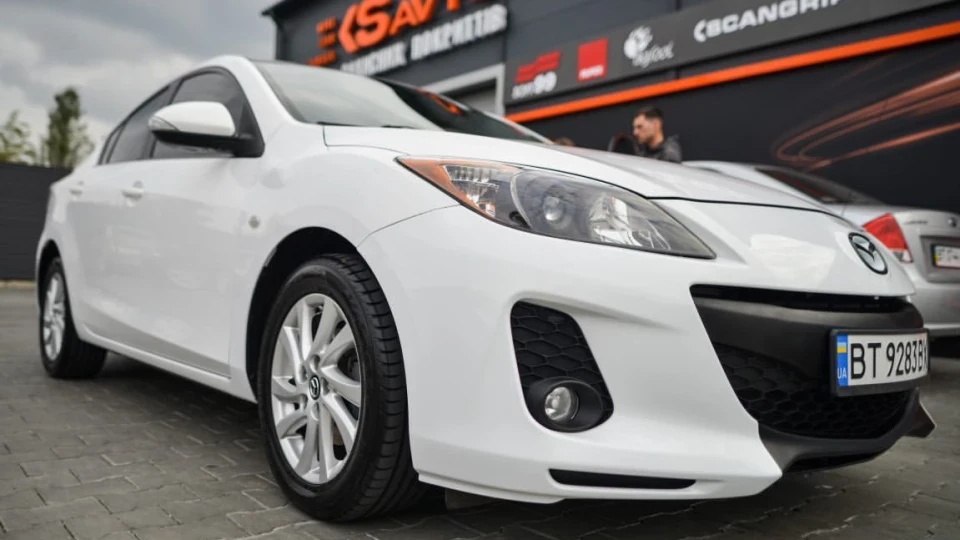 Mazda 3 SkyActiv G 2