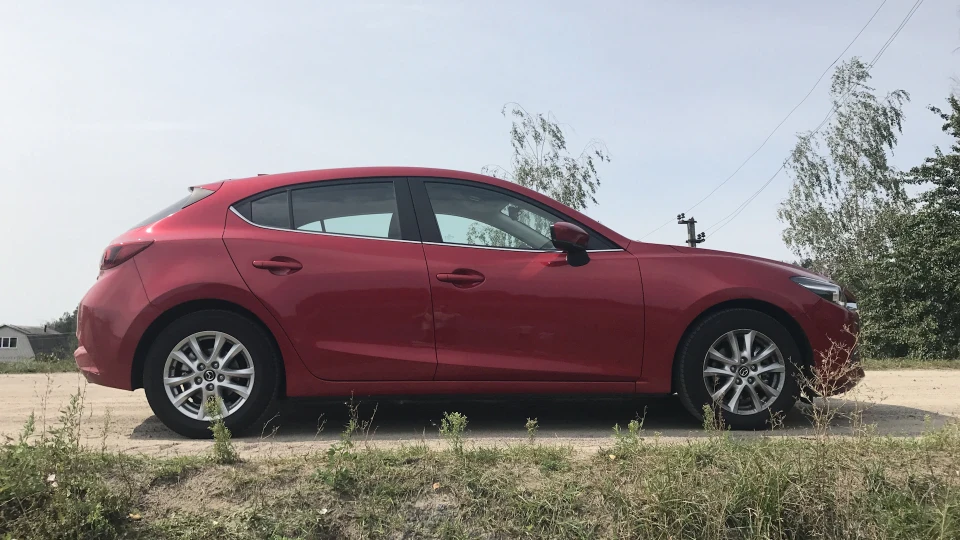 Mazda 3 Soul red 2.0 Exclusive 2