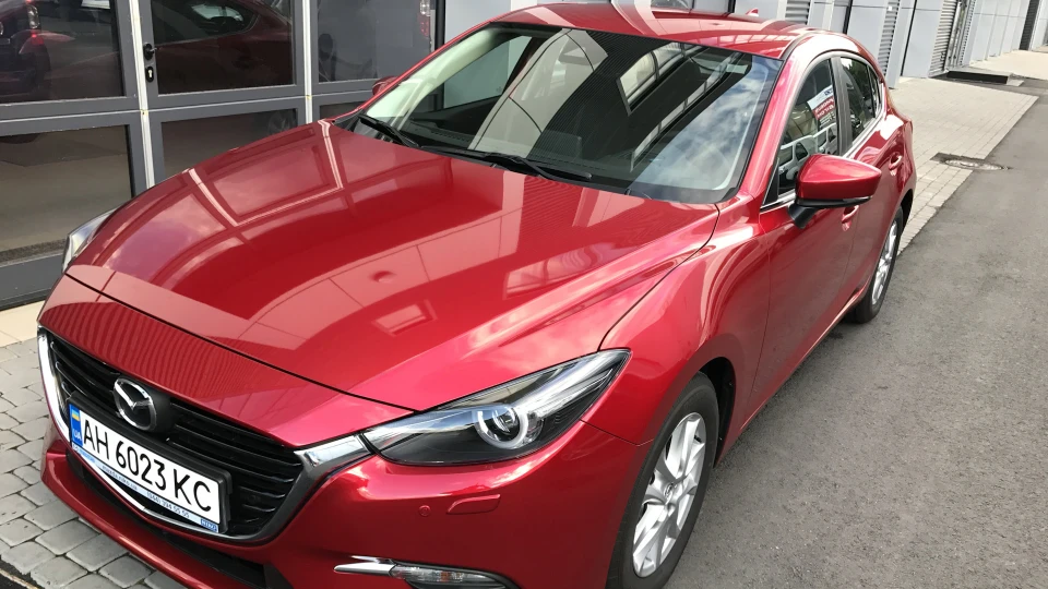 Mazda 3 Soul red 2.0 Exclusive 4