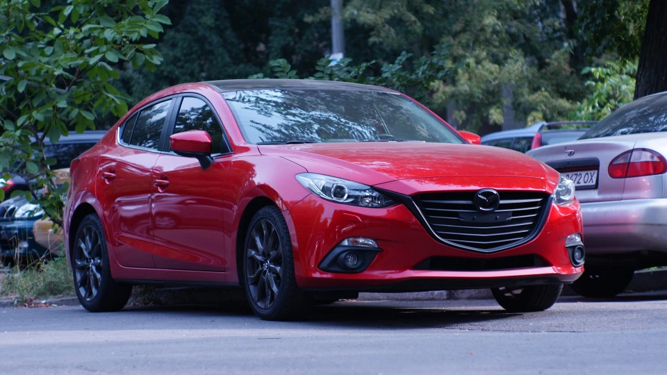 Mazda 3 Soul Red 2
