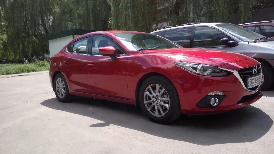 Mazda 3 Soul red 2