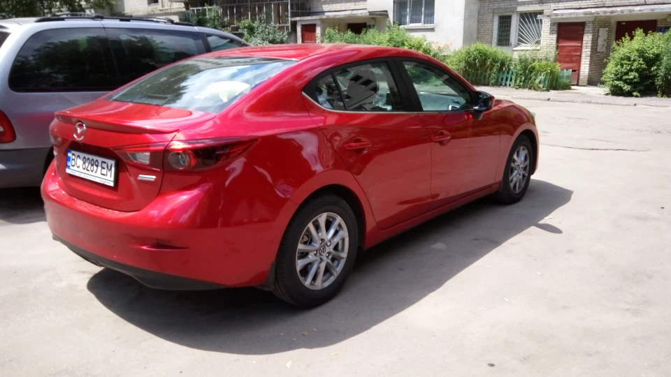 Mazda 3 Soul red 3
