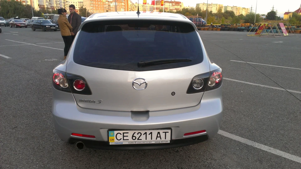Mazda 3 -(SPORT)- 5