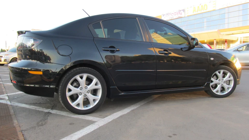 Mazda 3 SPORT 3