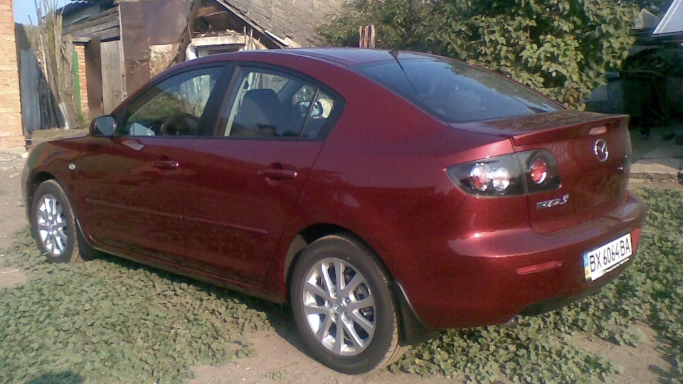 Mazda 3 sporting machine 2