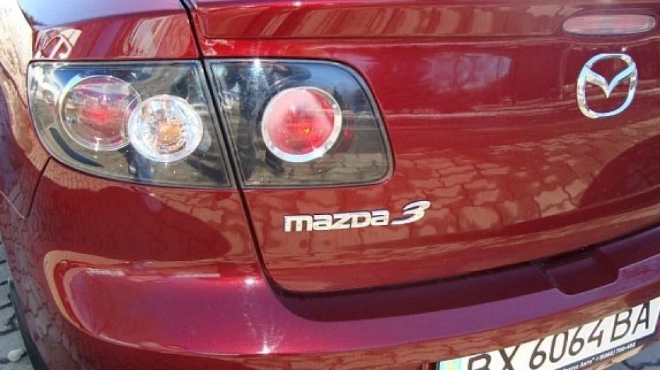 Mazda 3 sporting machine 3